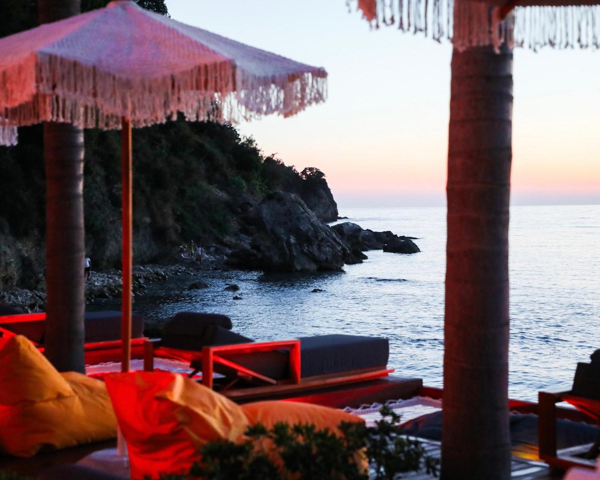 Oniro By Iliria Palace (Adults Only) Himare Exterior foto
